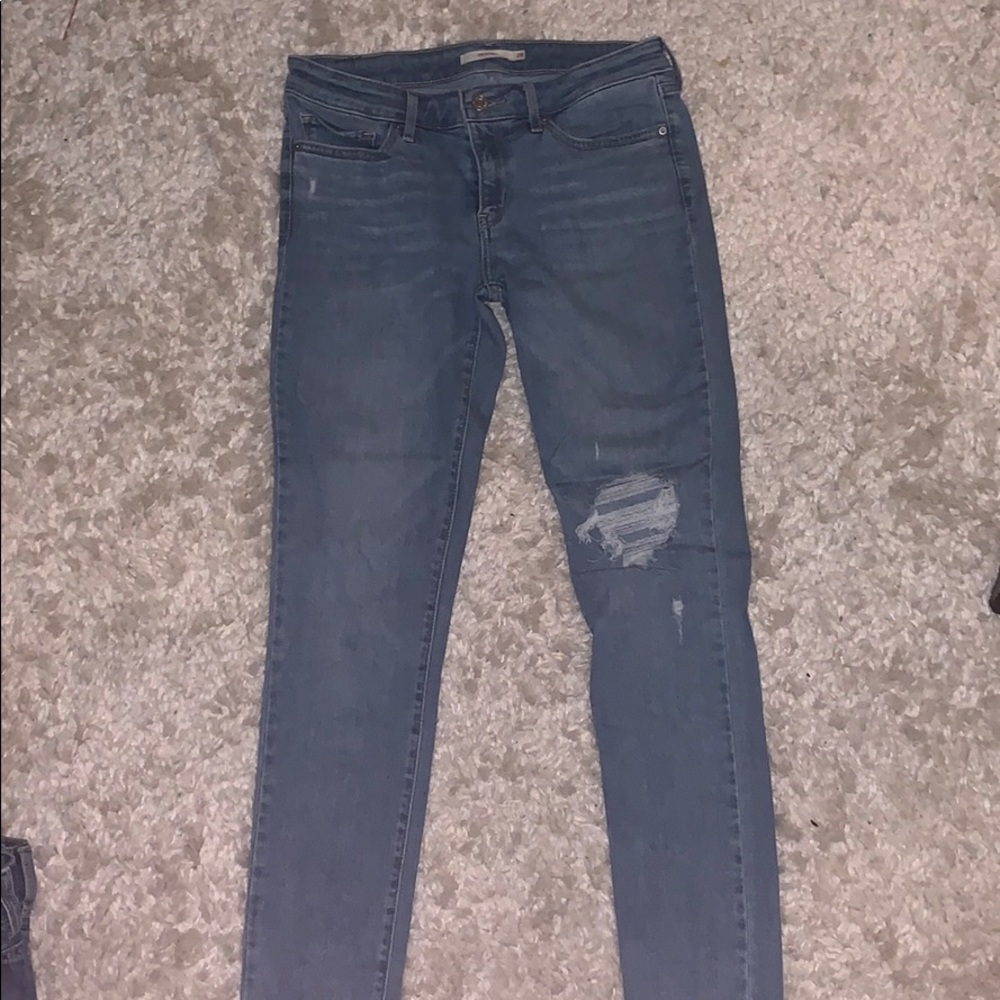 Levi’s 711 jeans
